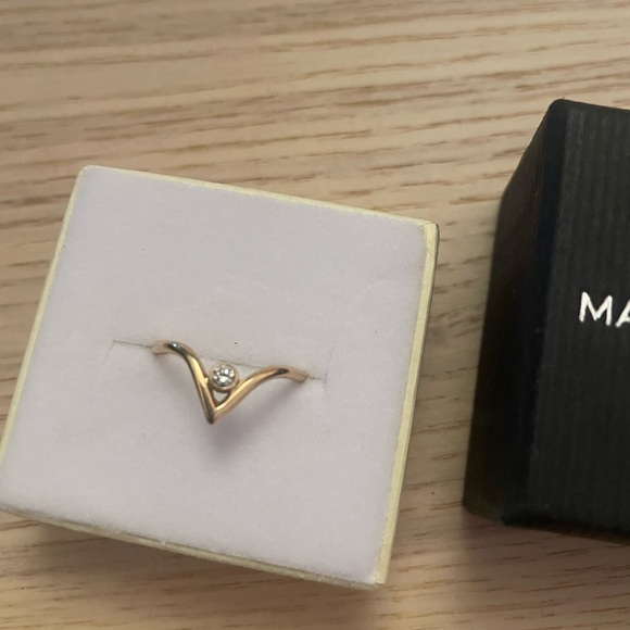 Solid Gold and Diamond Wishbone Ring - Picture 3 of 5